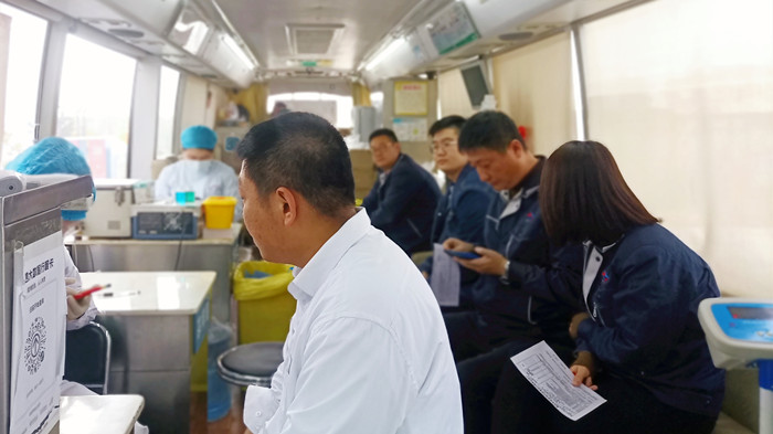 沈陽航空產(chǎn)業(yè)集團組織員工開展“獻熱血、踐初心”無償獻血活動